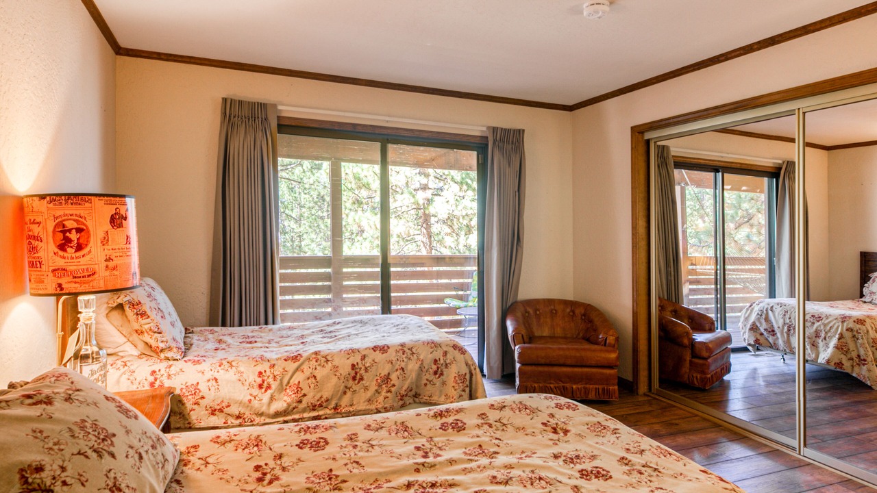Photo of Bedroom in Skyland