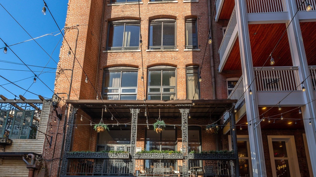Photo of Others in Downtown Nashville
