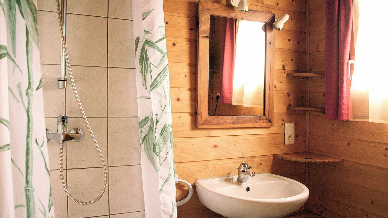 Photo of Bathroom in Geishouse