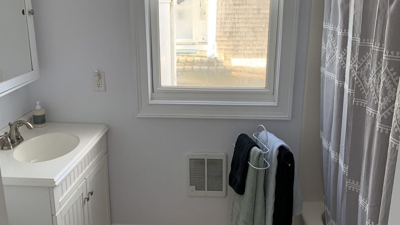Photo of Bathroom in Breakwater Village
