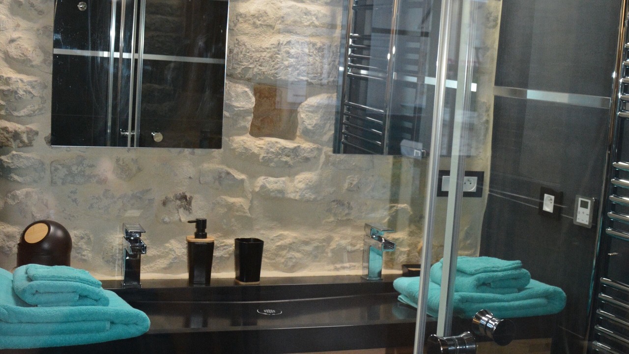 Photo of Bathroom in Port-en-Bessin-Huppain