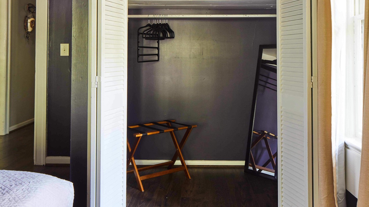 Photo of Bedroom in Crestline Heights