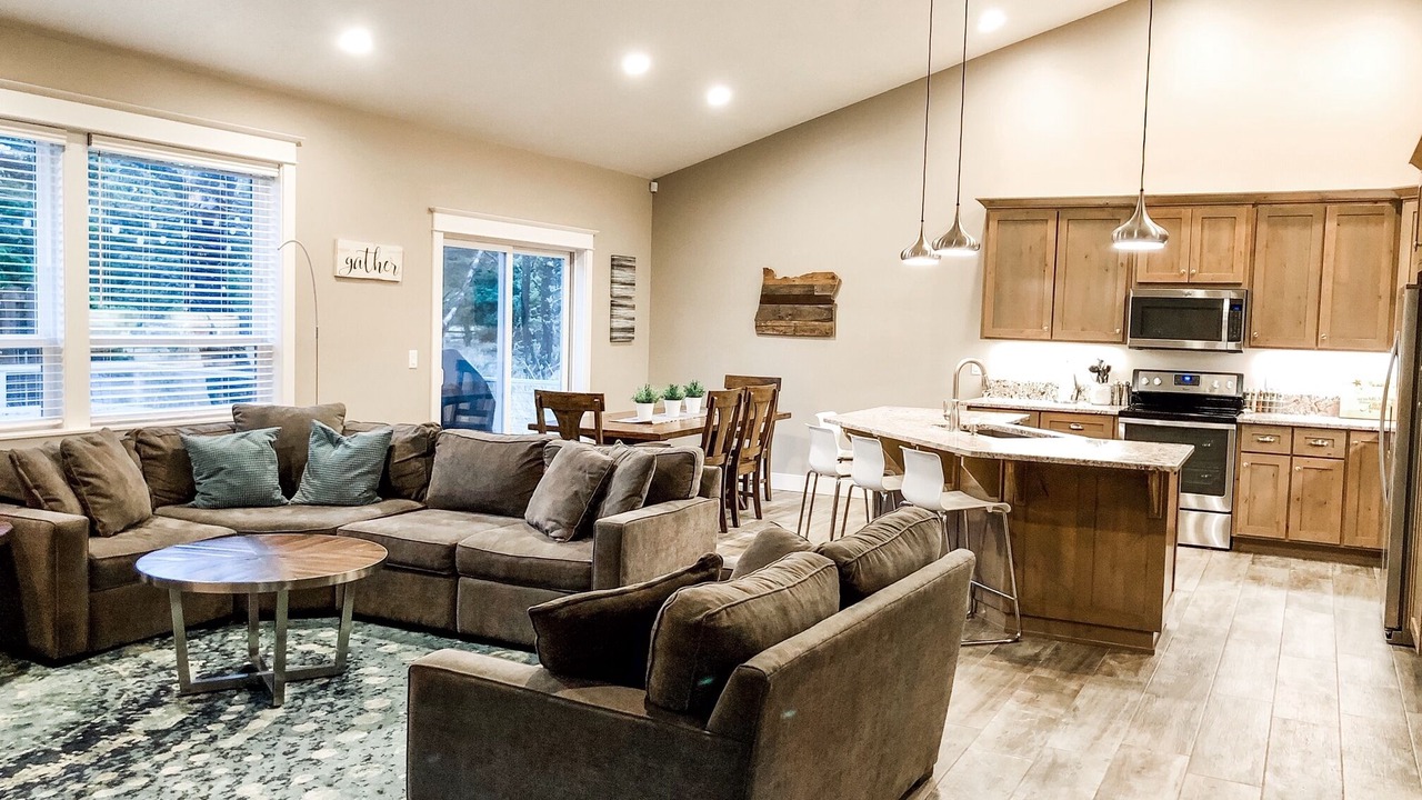 Photo of Bedroom in Kiwanda Shores