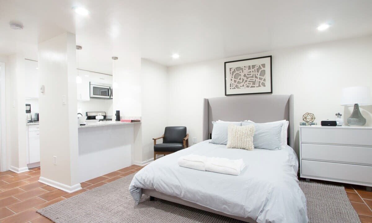 Photo of Bedroom in Logan Circle
