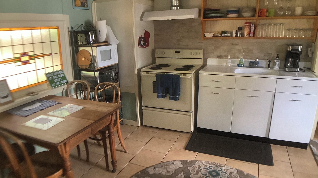 Photo of Kitchen in Downtown Klamath Falls