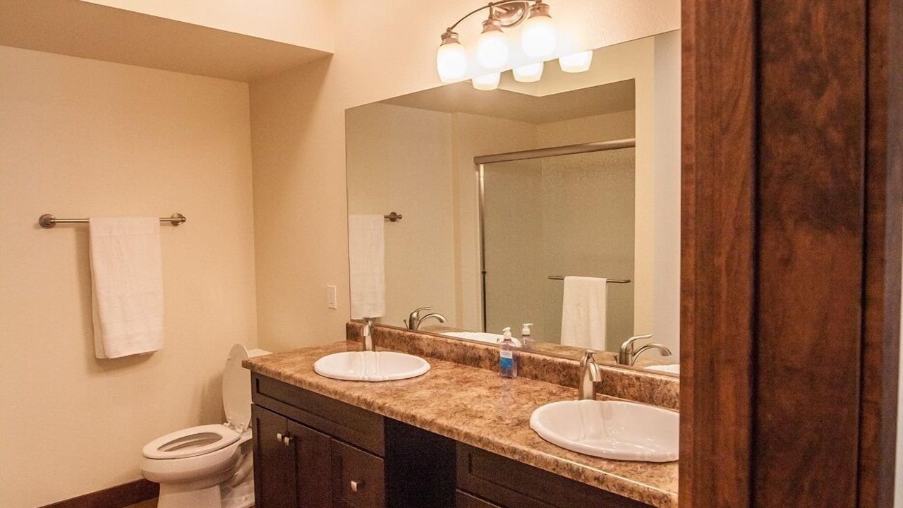 Photo of Bathroom in Gold Beach