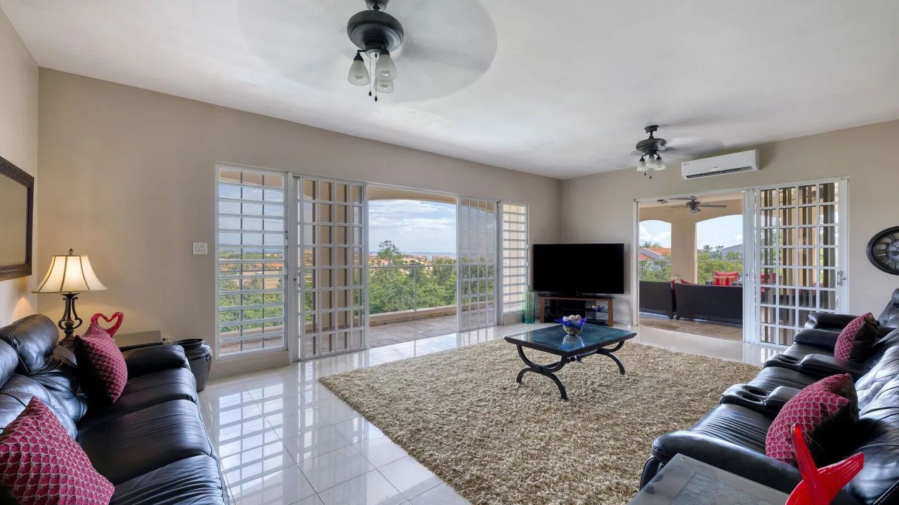 Photo of Livingroom in Candelero Abajo