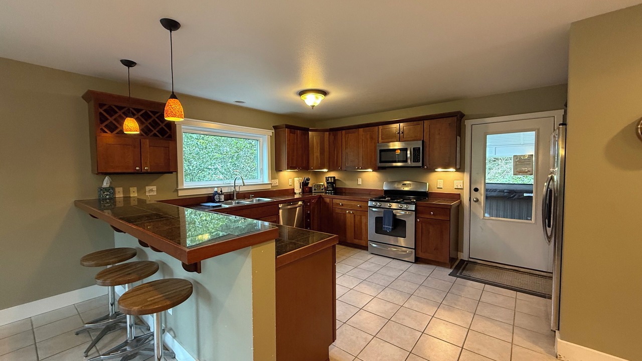 Photo of Kitchen in Alyeska