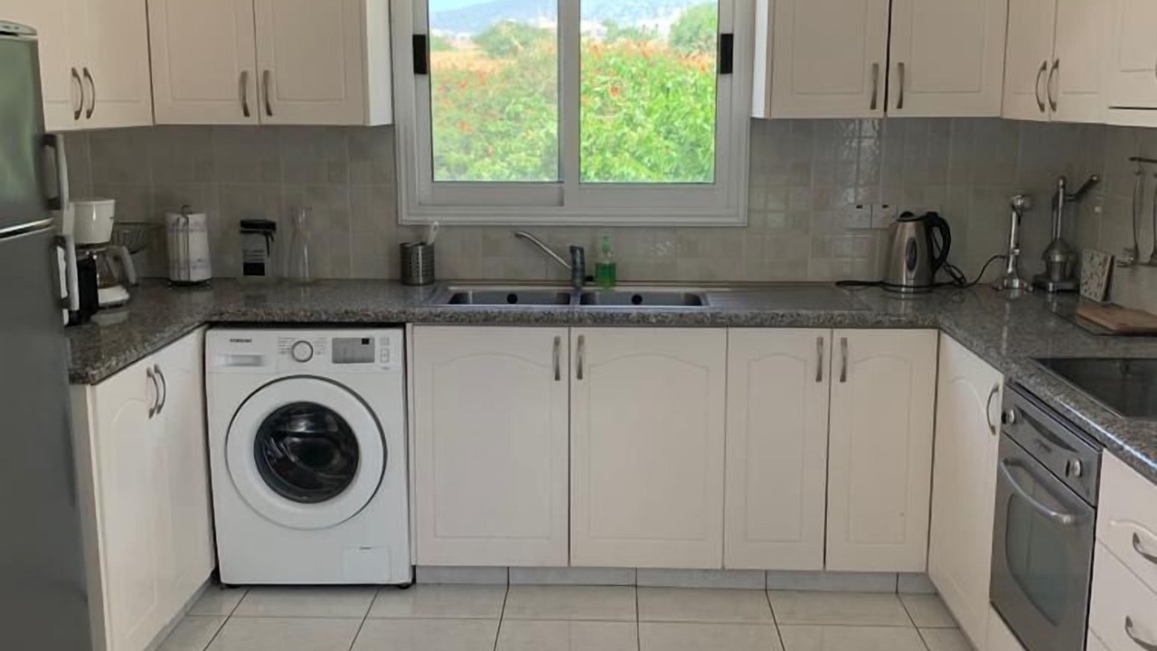 Photo of Kitchen in Emba