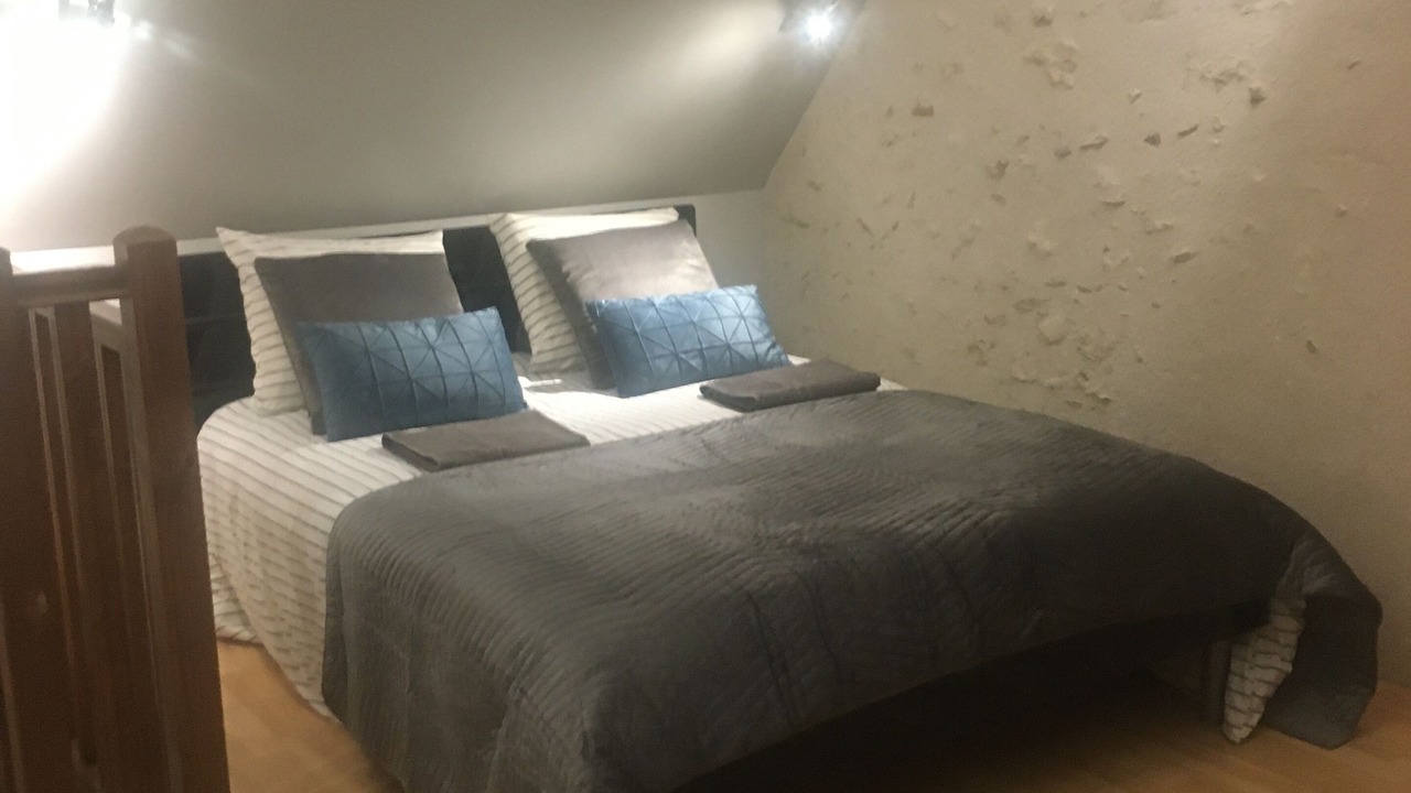Photo of Bedroom in Courmemin