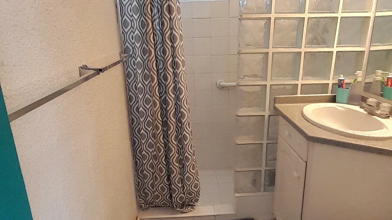 Photo of Bathroom in Rendezvous