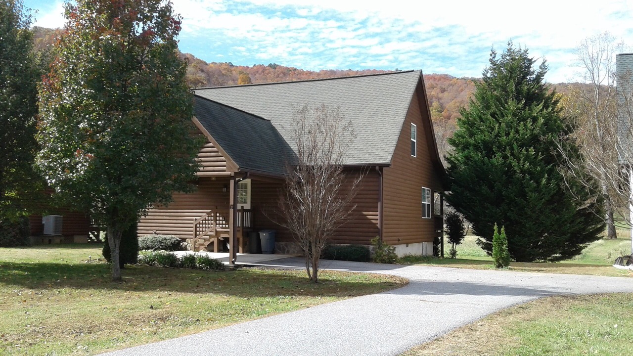 Photo of Others in Hiawassee