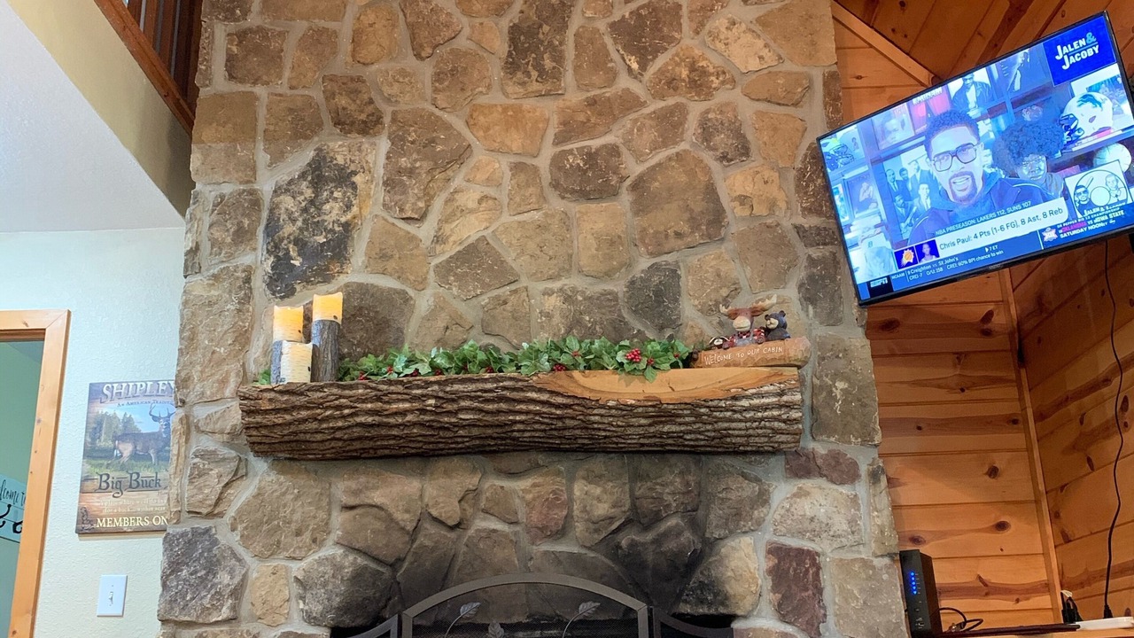 Photo of Bedroom in Hiawassee