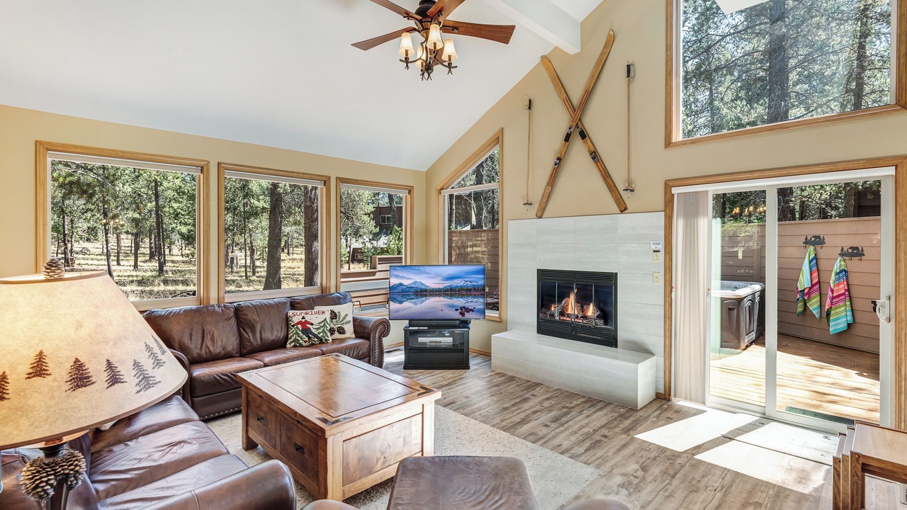Photo of Livingroom in Overlook Park