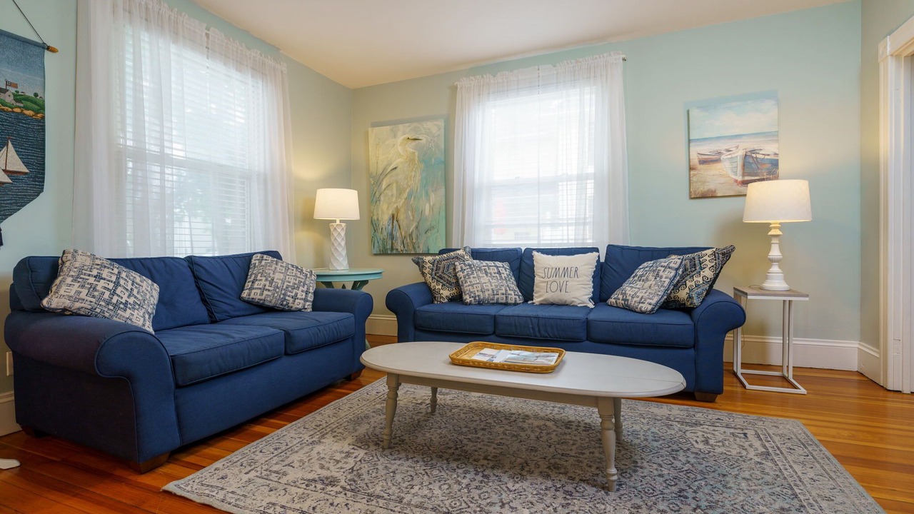 Photo of Livingroom in Narragansett Pier