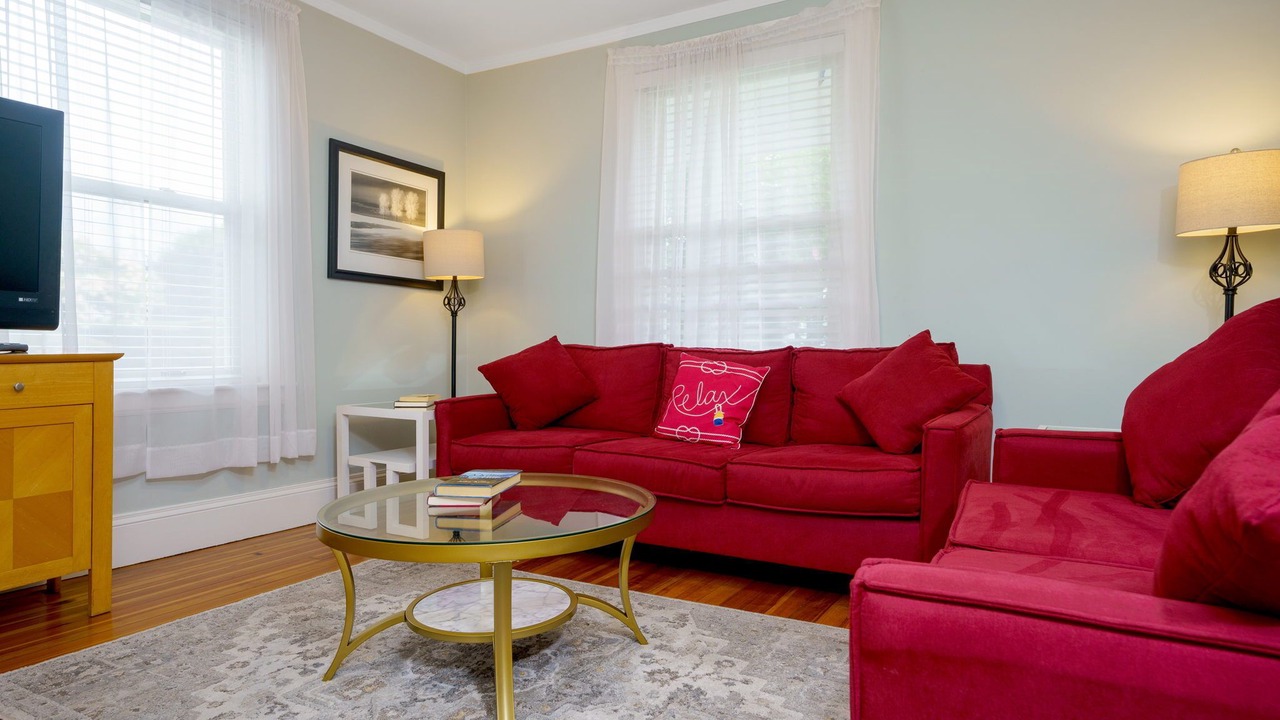 Photo of Livingroom in Narragansett Pier
