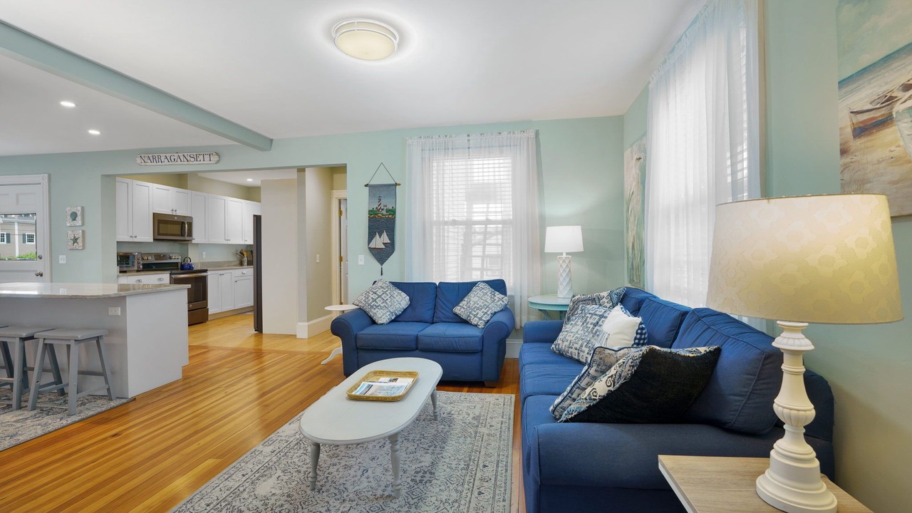 Photo of Livingroom in Narragansett Pier