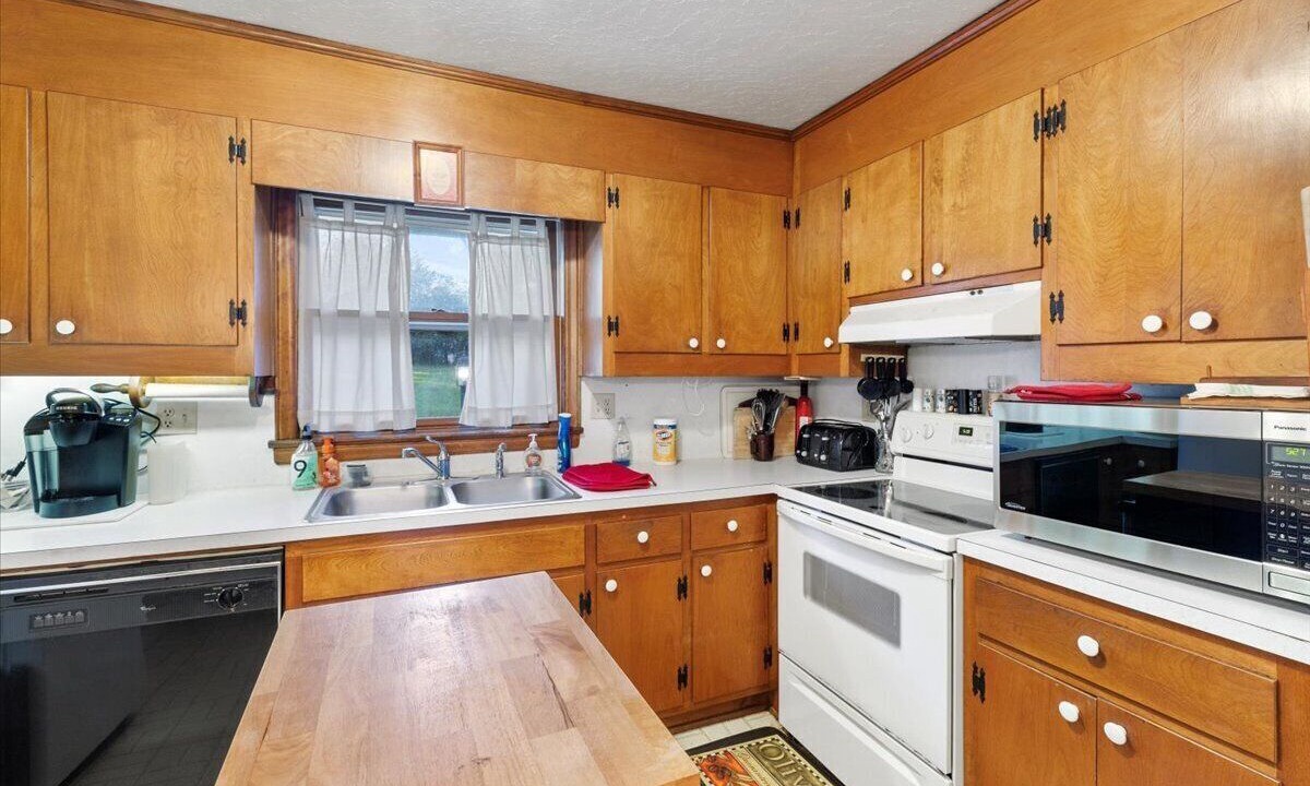 Photo of Kitchen in Miller Southside