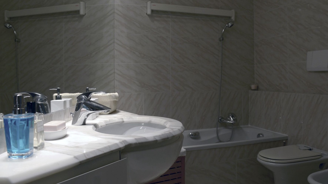Photo of Bathroom in Genoa Historical Centre