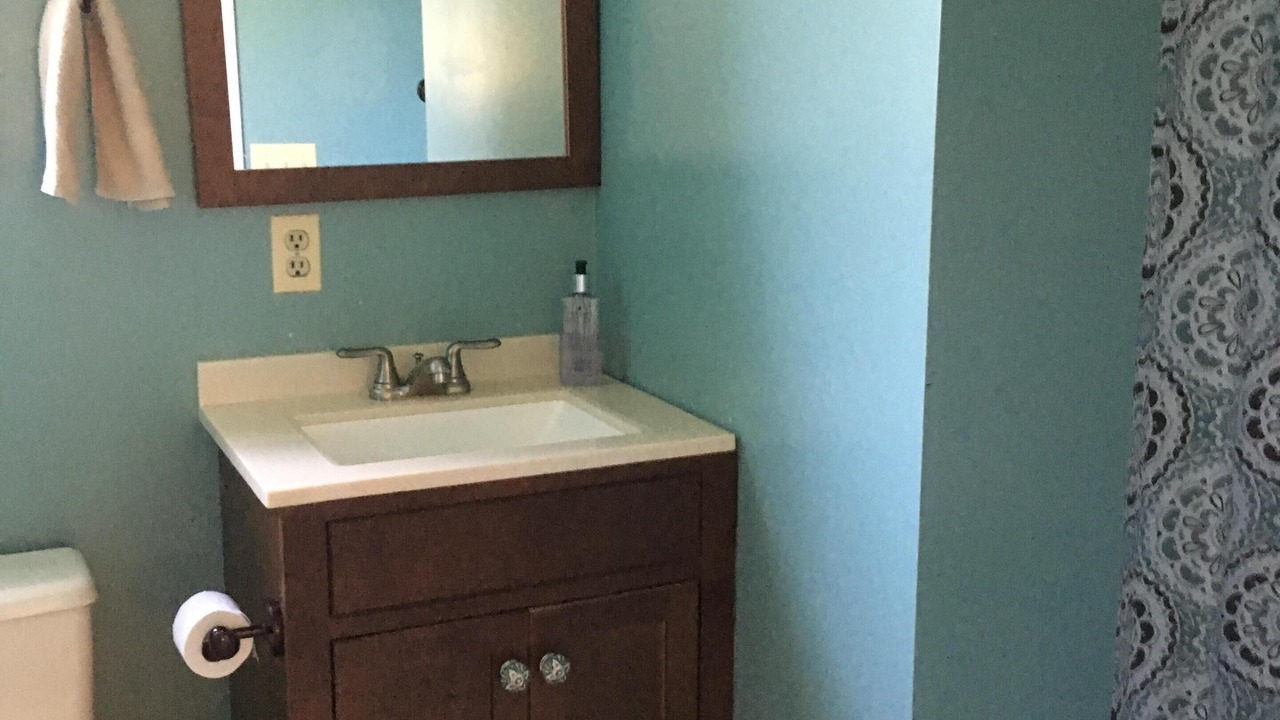 Photo of Bathroom in Bonnet Shores