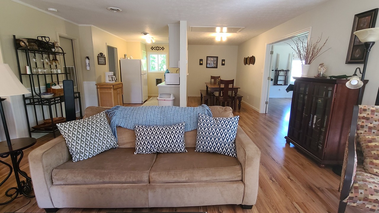 Photo of Bedroom in New River