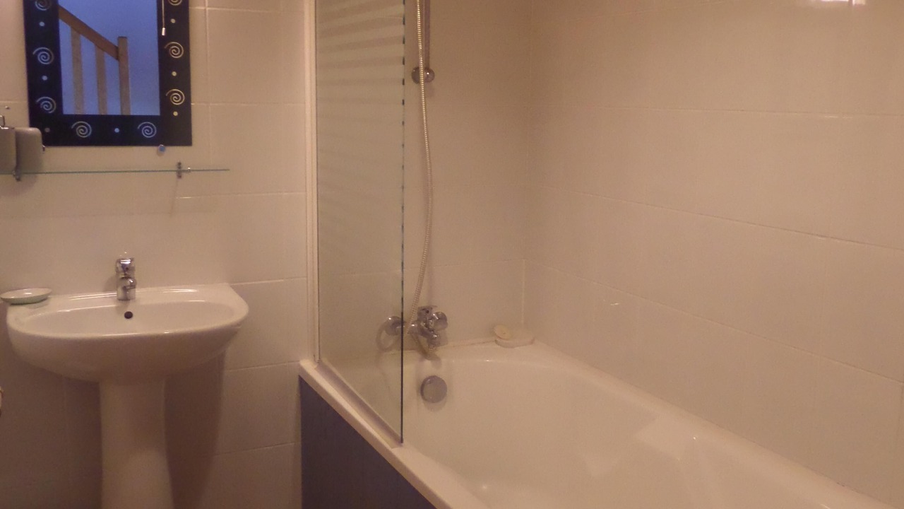 Photo of Bathroom in Melgven