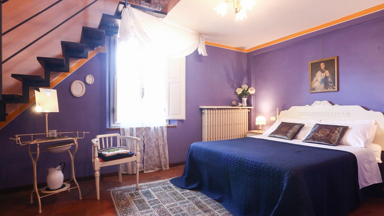 Photo of Bedroom in Buti