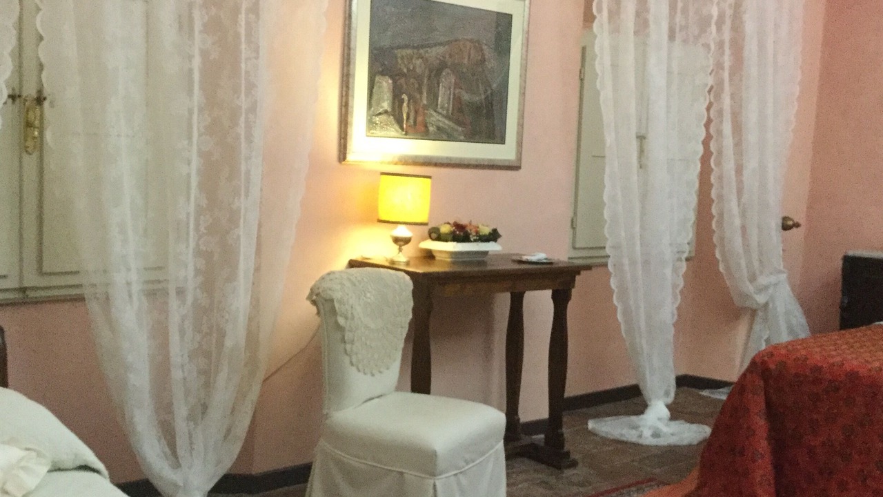 Photo of Bedroom in Buti