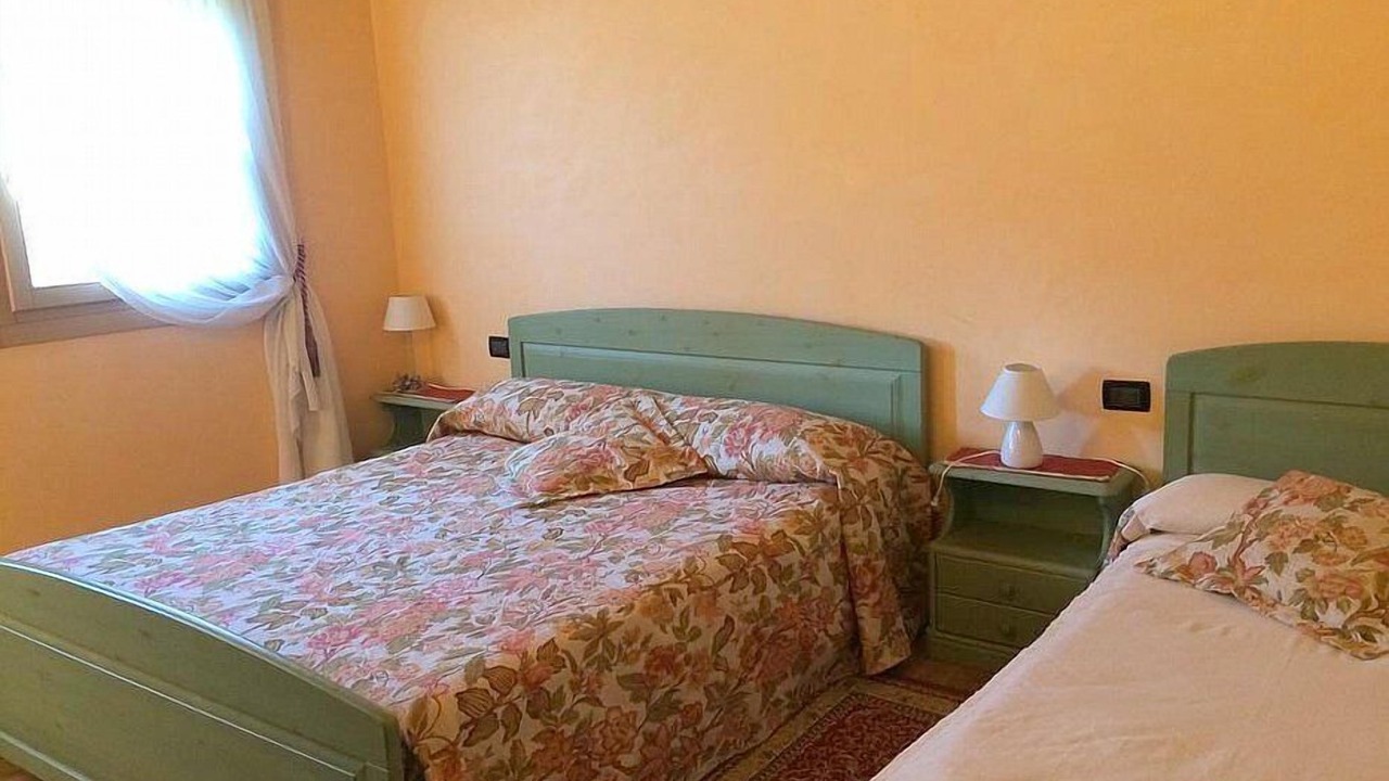 Photo of Bedroom in Miane