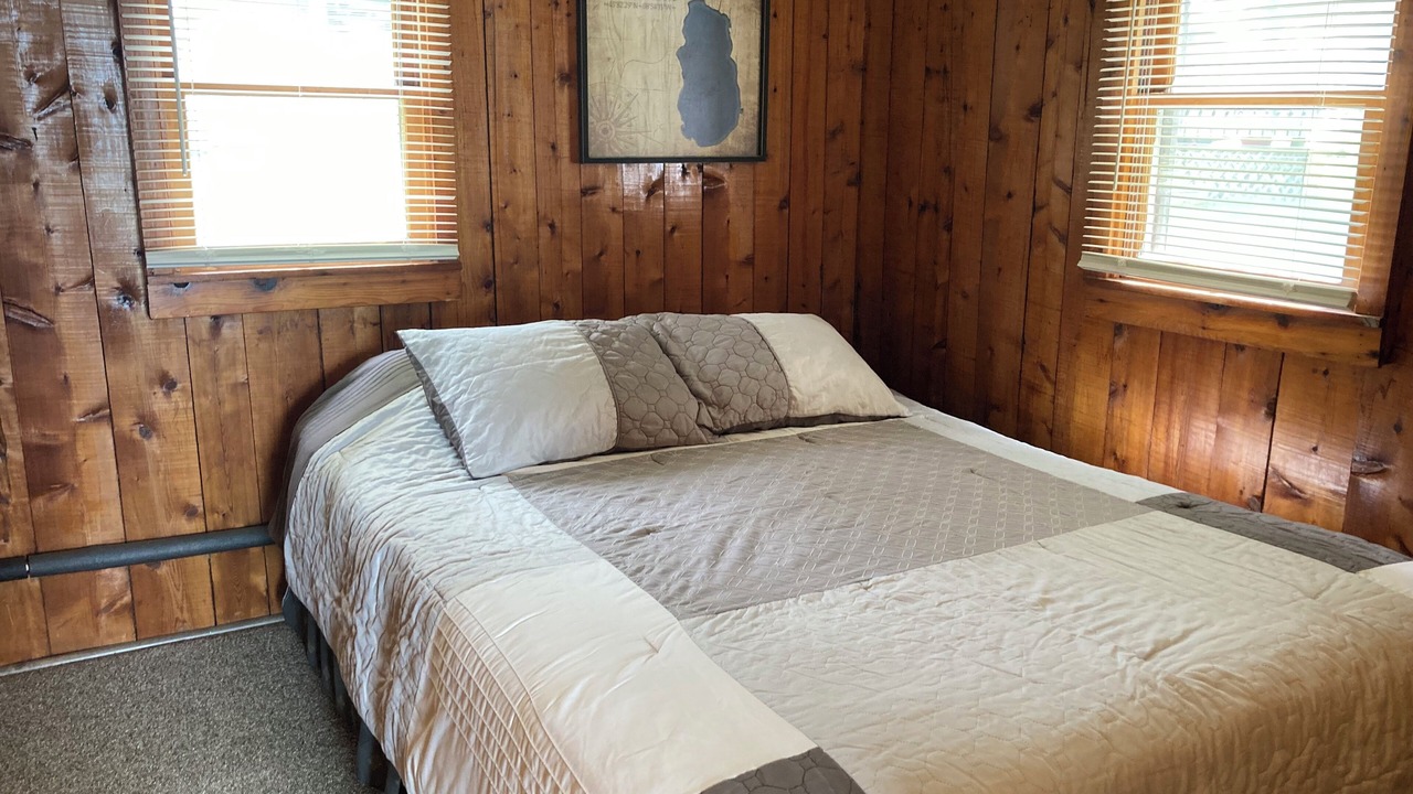 Photo of Bedroom in Crandon
