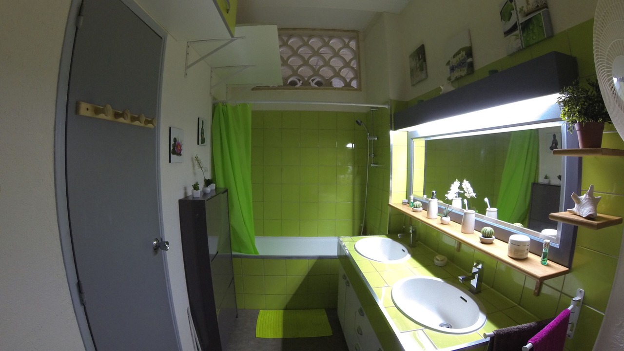 Photo of Bathroom in L'Autre-Bord