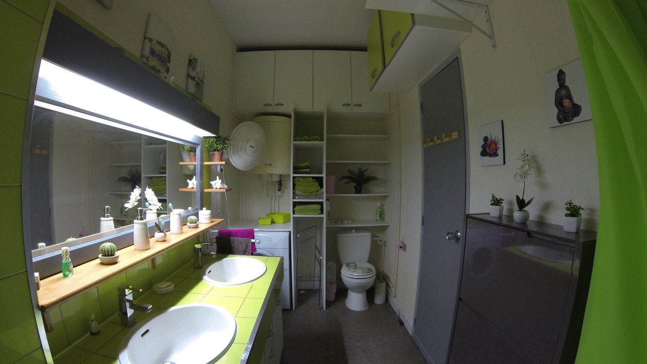 Photo of Bathroom in L'Autre-Bord