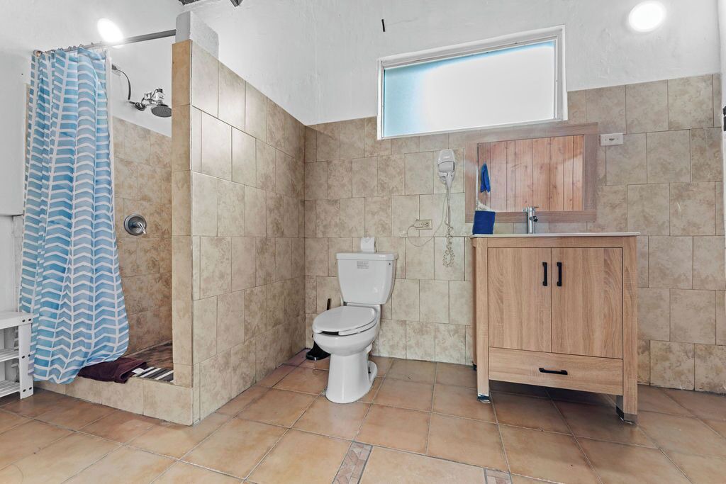 Photo of Bathroom in Villa Borinquen