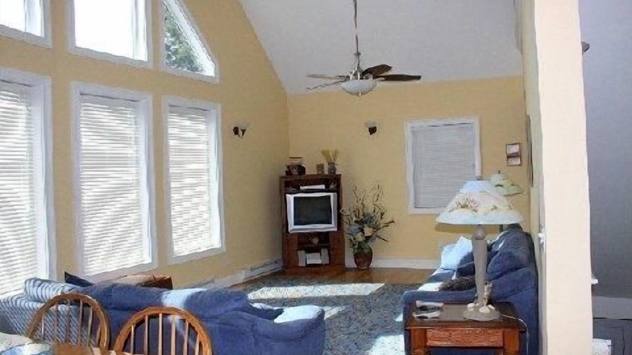 Photo of Bedroom in Weekapaug