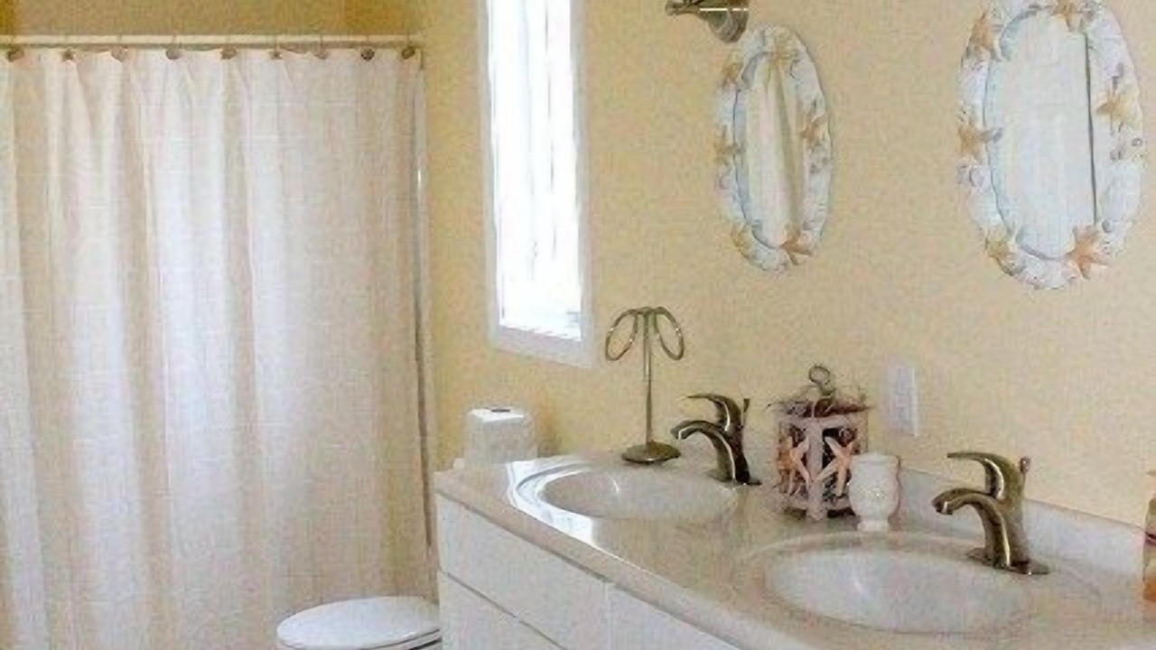 Photo of Bathroom in Weekapaug