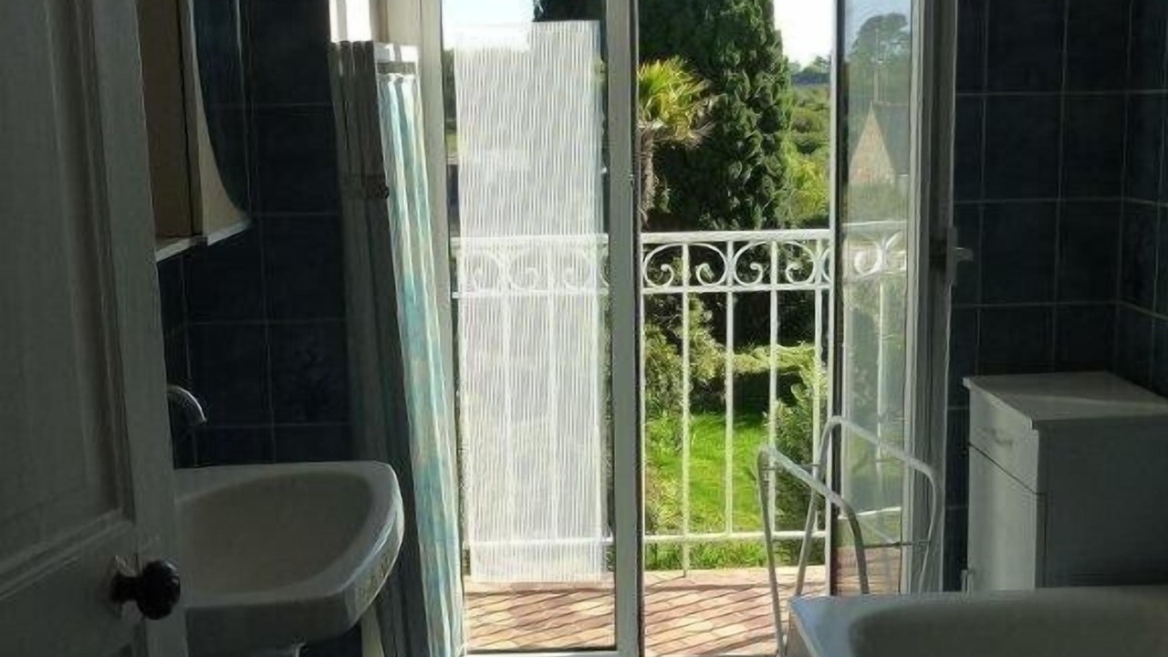 Photo of Bathroom in Pleubian