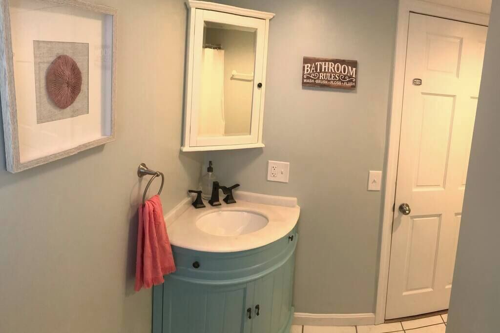 Photo of Bathroom in Eastward Look