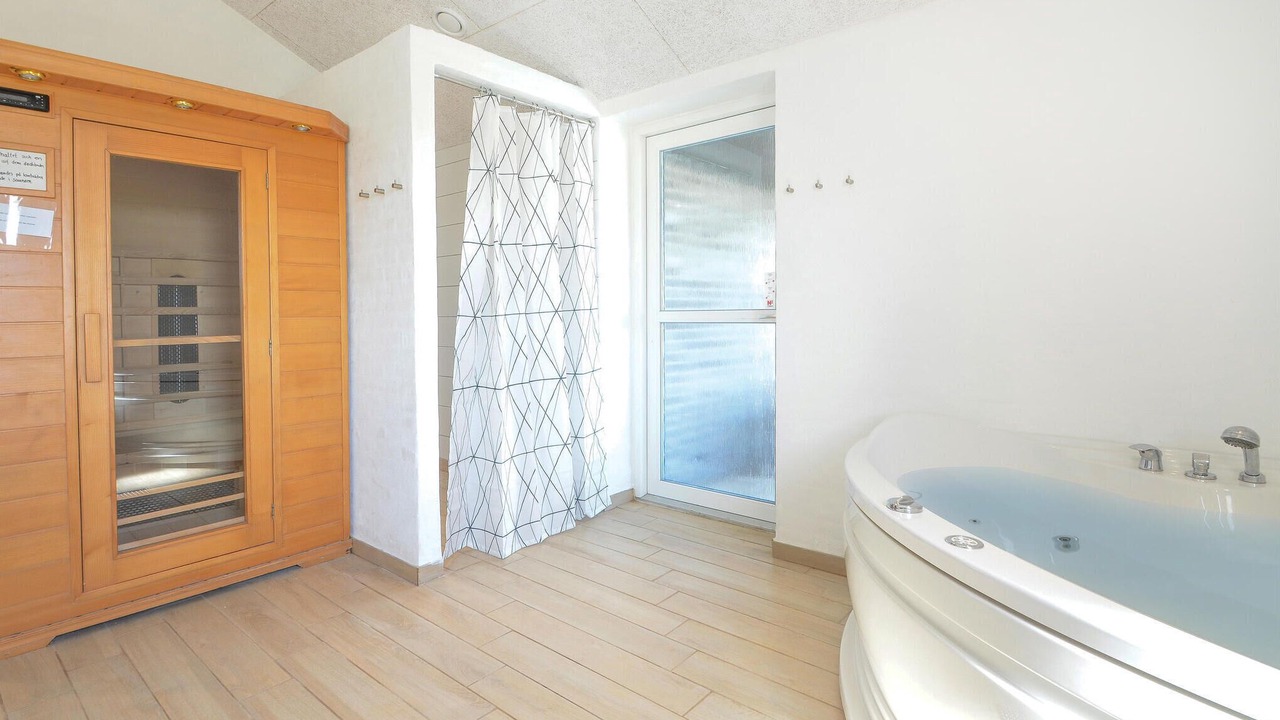 Photo of Bathroom in Agger