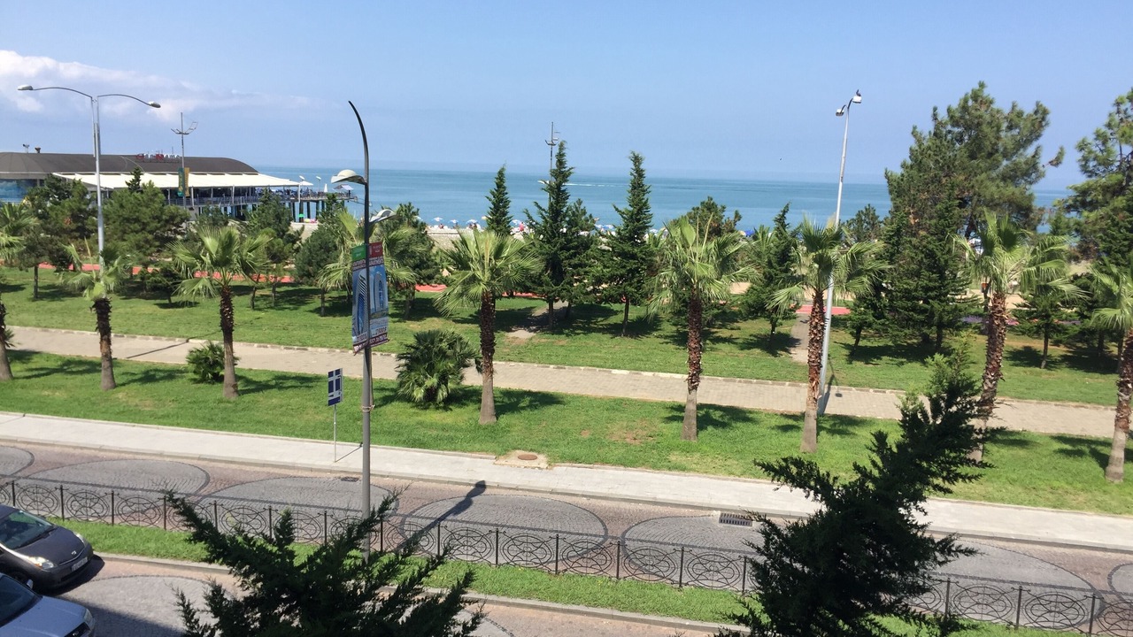 Photo of Others in Old Boulevard