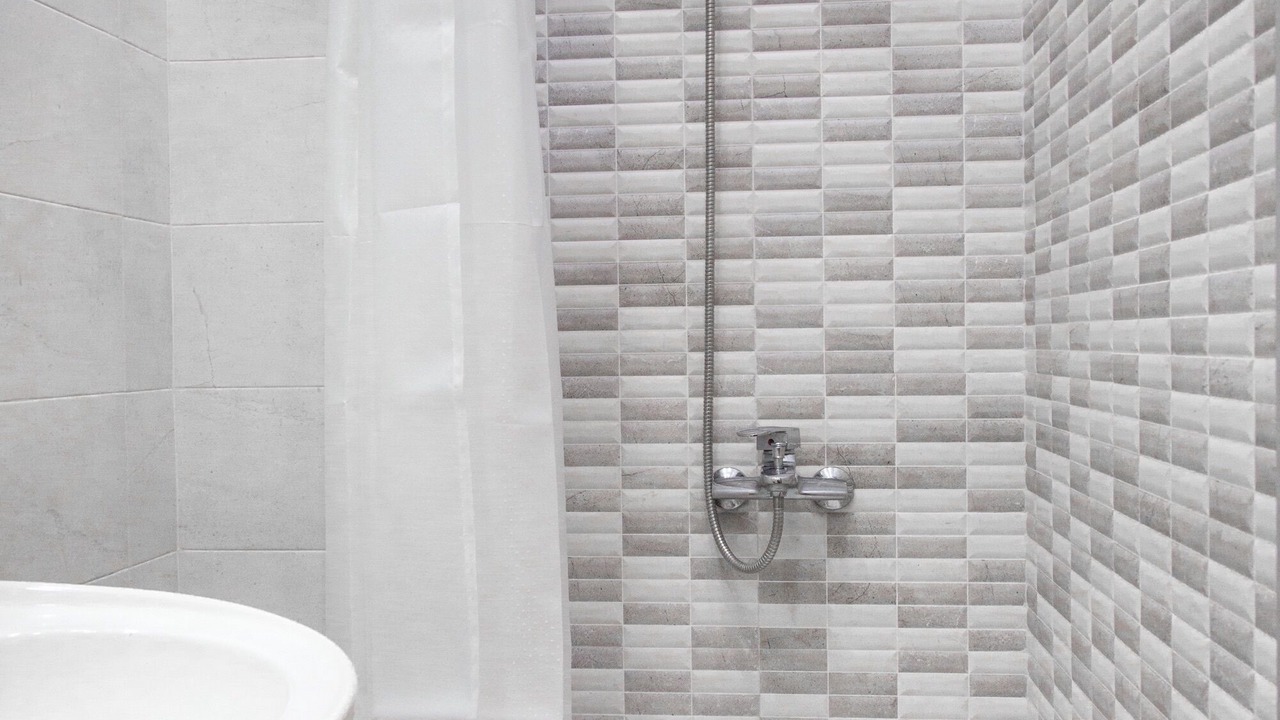 Photo of Bathroom in Old Boulevard