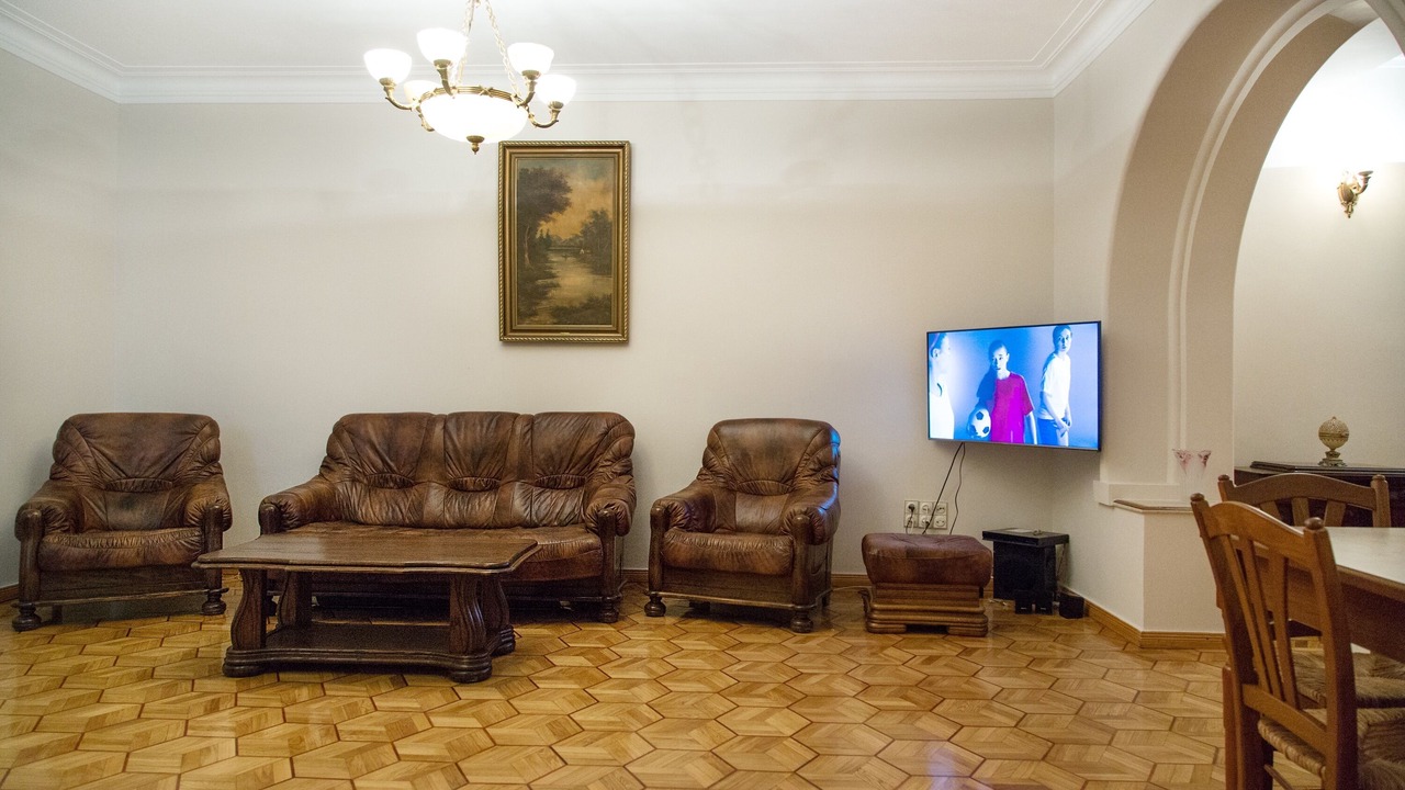 Photo of Livingroom in Old Boulevard