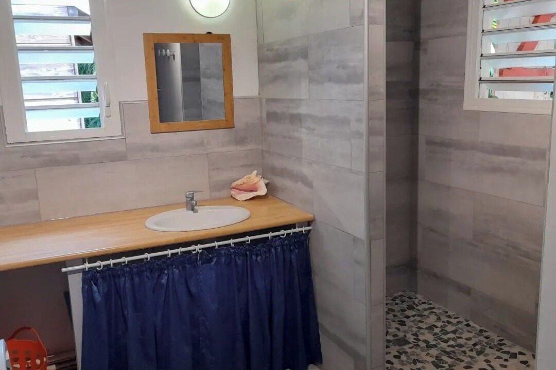 Photo of Bathroom in Pointe-Noire
