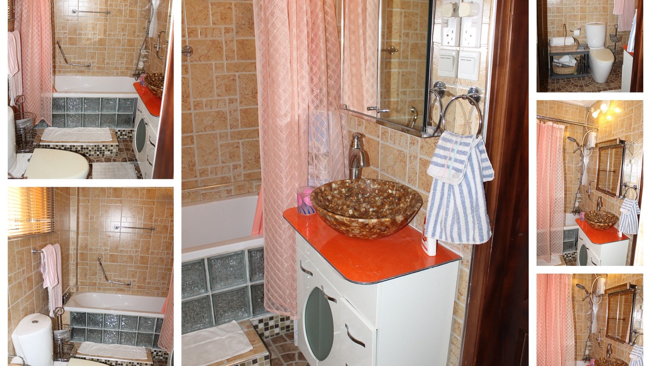 Photo of Bathroom in Asylum Down