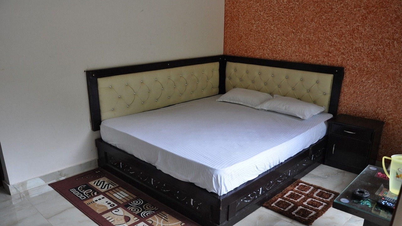Photo of Bedroom in Tehri