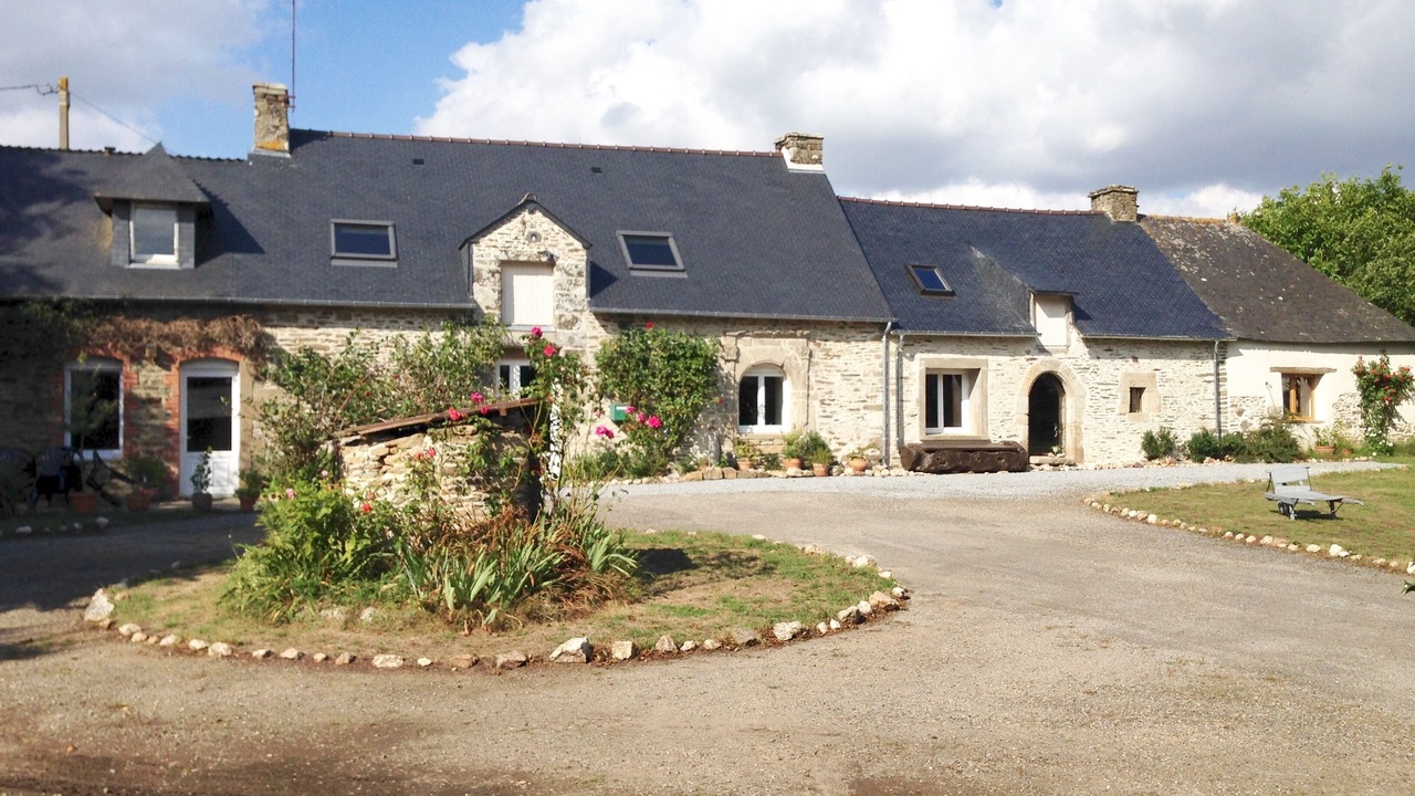 Photo of Outdoor in La Croix-Hellean