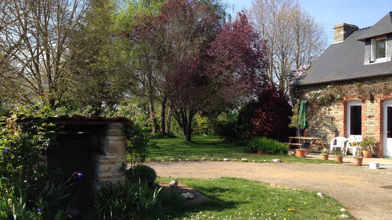 Photo of Outdoor in La Croix-Hellean