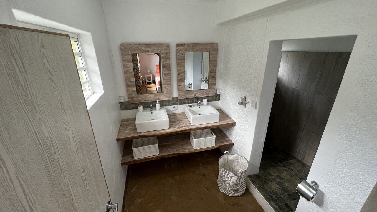 Photo of Bathroom in Oyster Bay