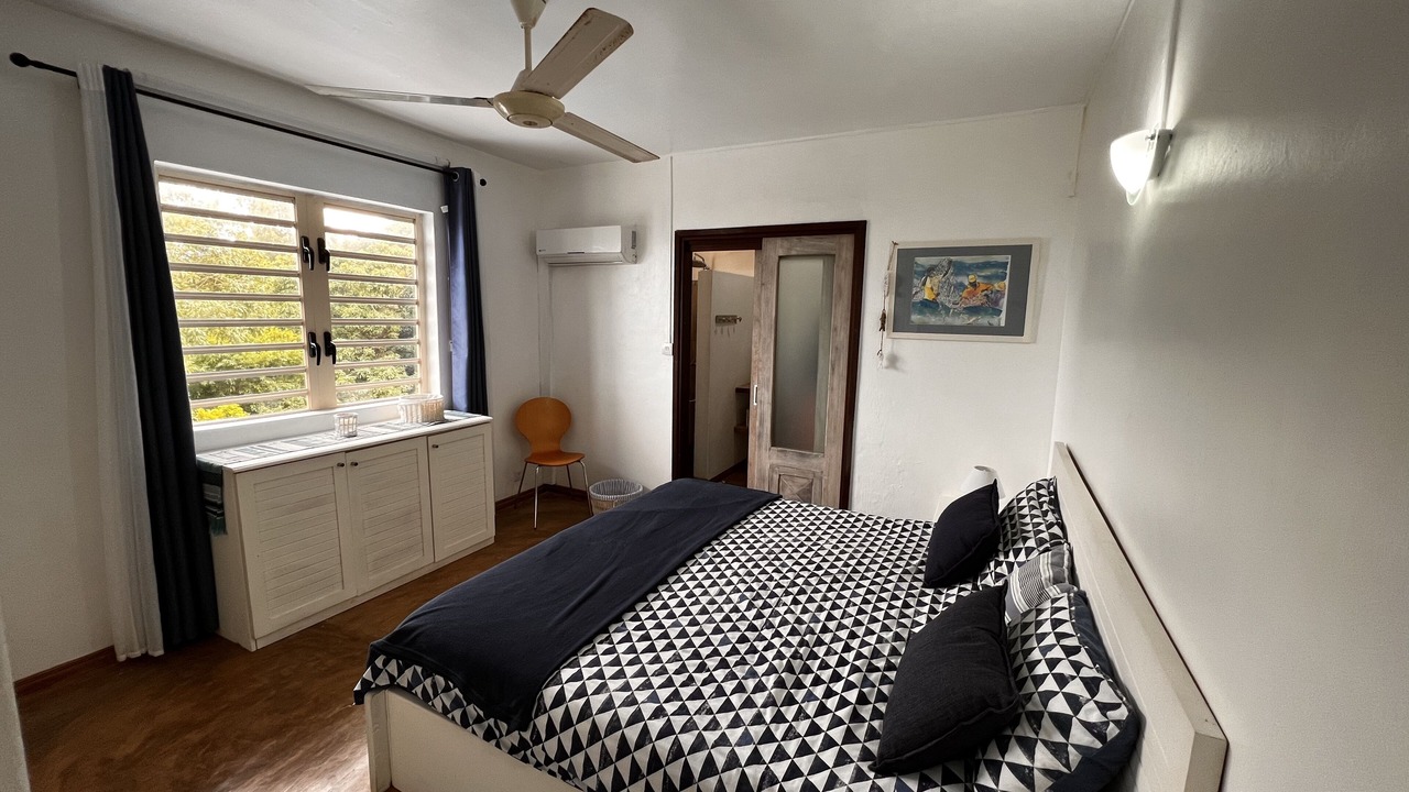 Photo of Bedroom in Oyster Bay