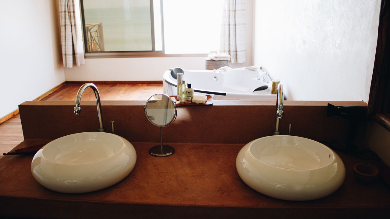 Photo of Bathroom in Popenguine