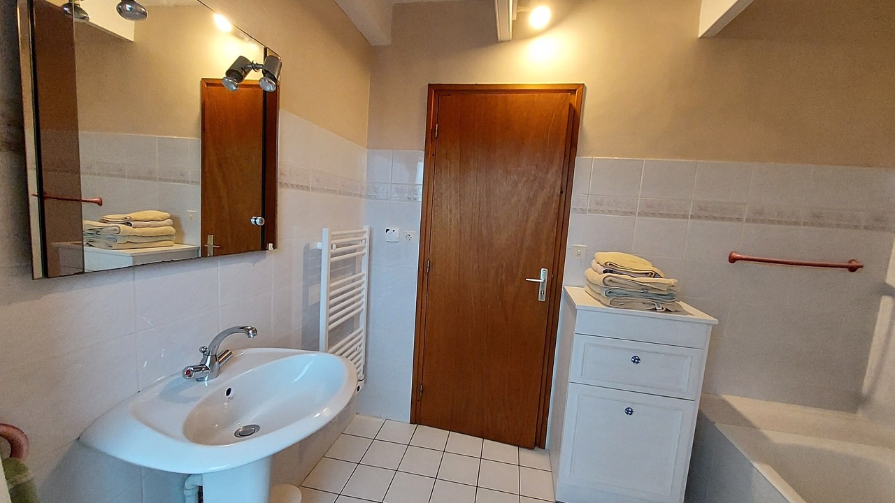 Photo of Bathroom in Pont-de-Buis-les-Quimerch